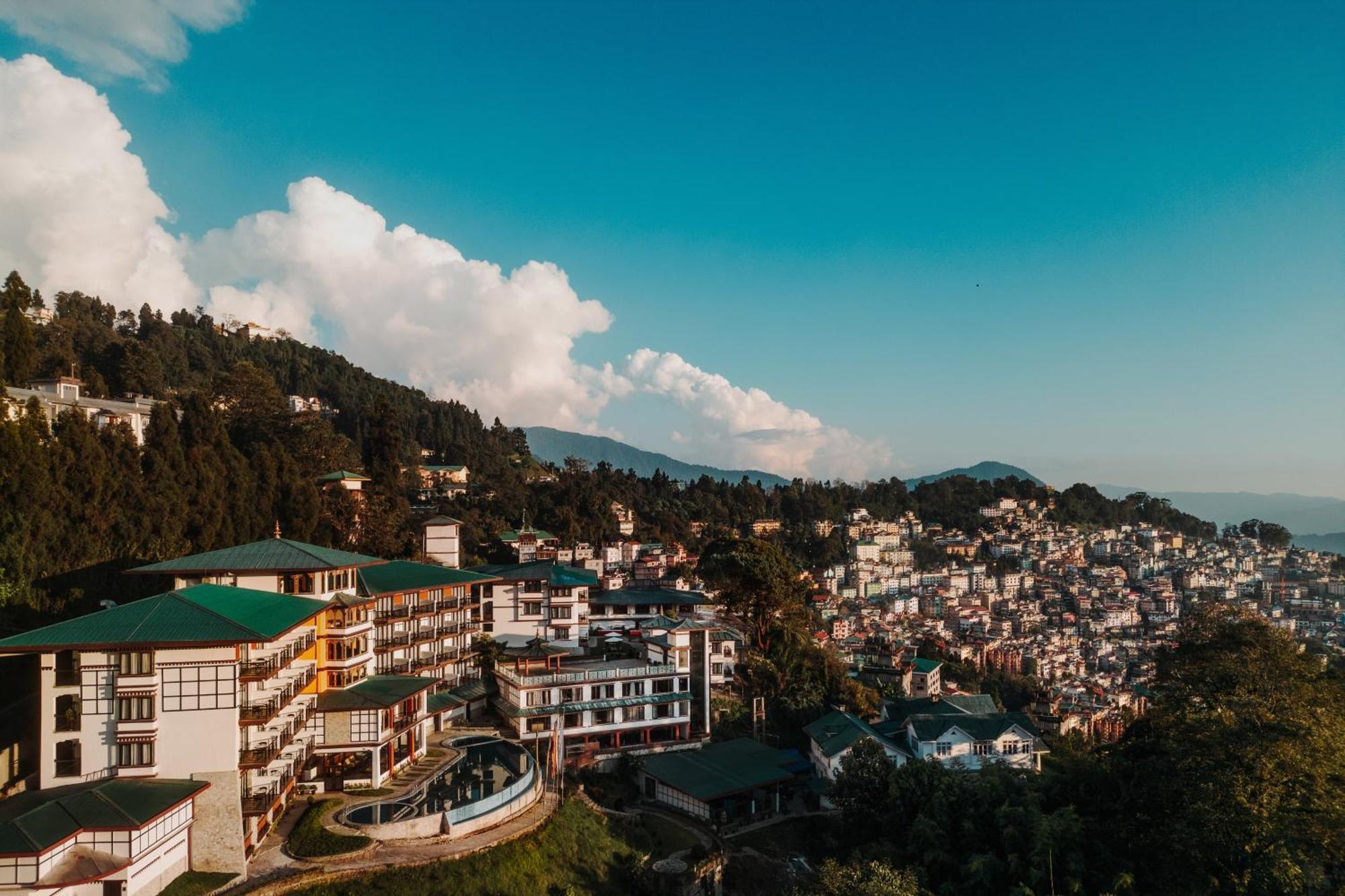Denzong Regency- Luxury Mountain Retreat Spa & Casino Gangtok Eksteriør billede